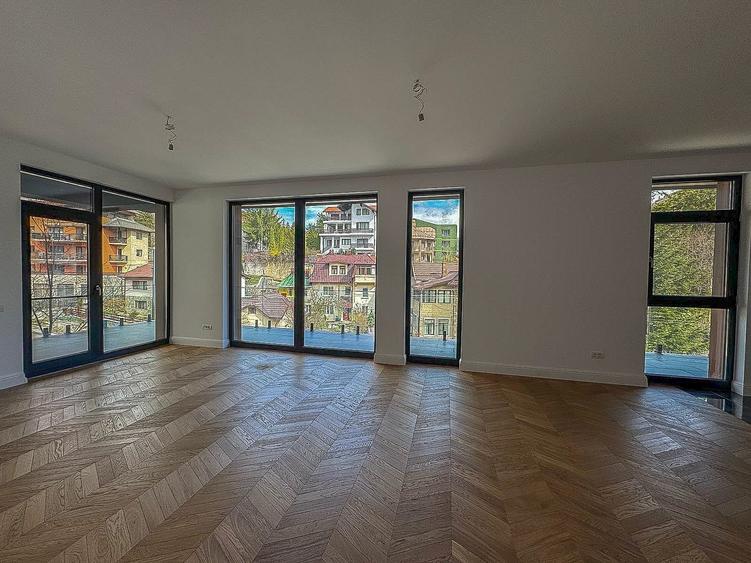 Apartament cu 3 camere decomandat în Ultracentral