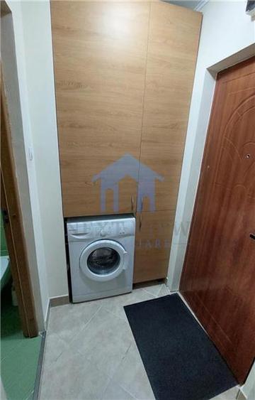 Garsonieră decomandată în Zorilor