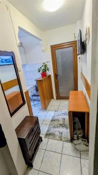Apartament cu 2 camere semidecomandat, mobilat în Noua