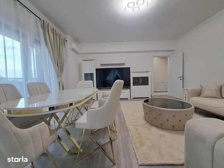 Apartament cu 3 camere decomandat în Energia