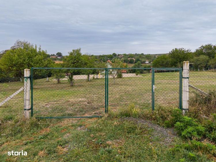 Teren de 1584 mp, în Pișchia