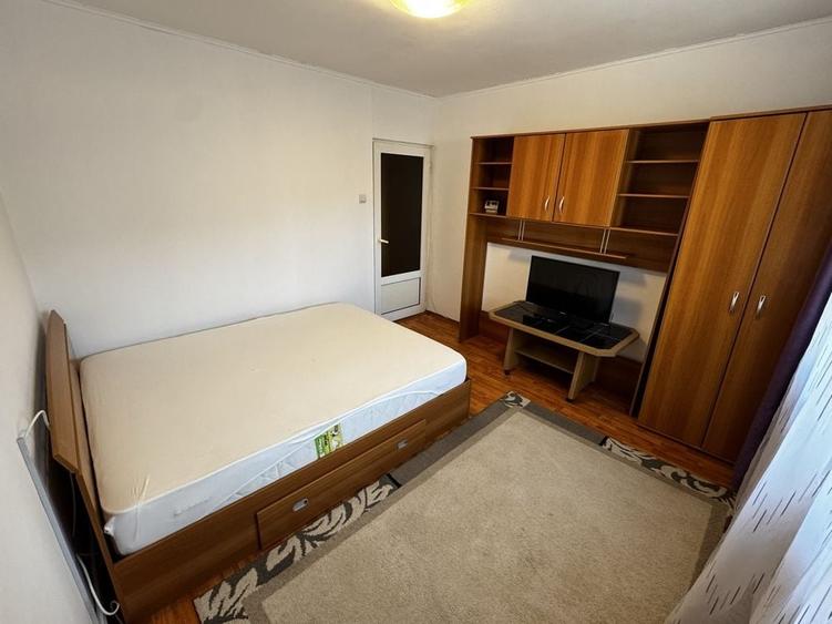 Apartament cu 2 camere decomandat în Popa Șapcă