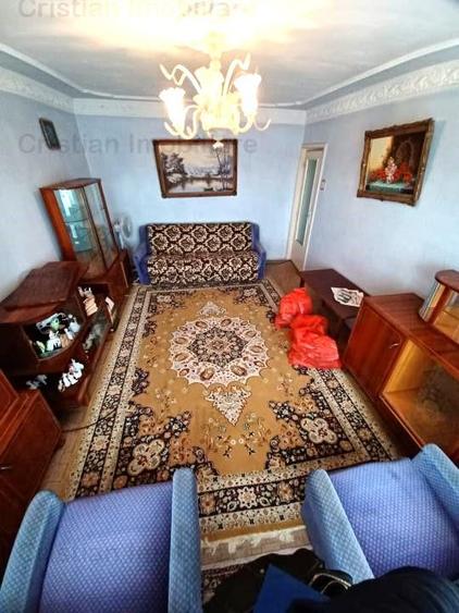 Apartament cu 3 camere decomandat în Dorobanți