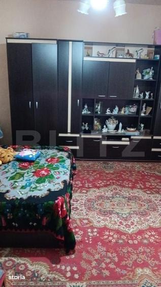 Casă cu 5 camere cu Teren 2877 Mp în Central
