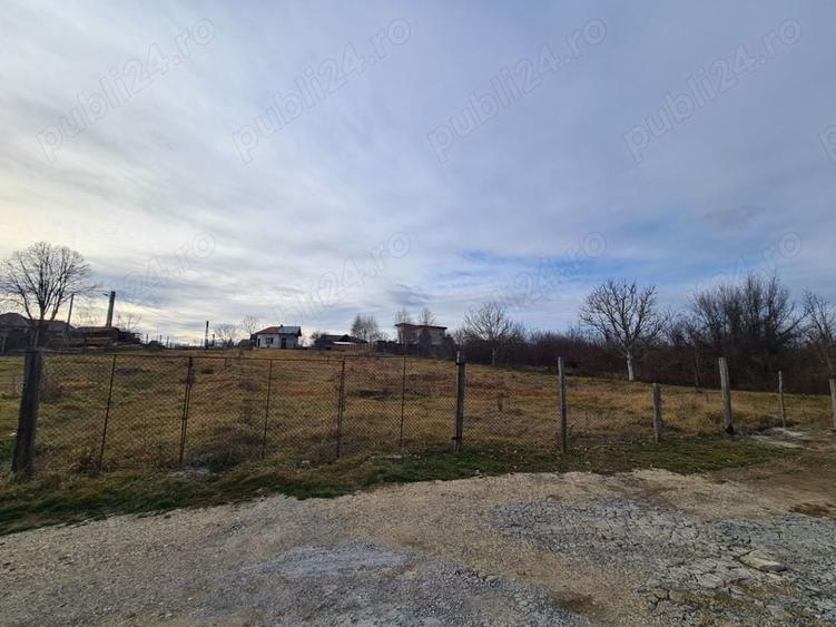 Teren de 650 mp, în Bascov