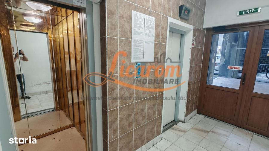 Spațiu comercial, de 65 mp, în Central