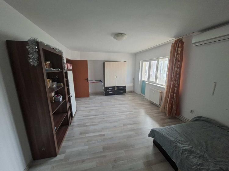 Apartament cu 2 camere decomandat în Cug