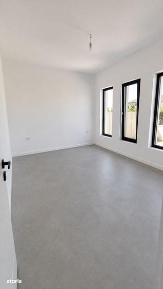 Casă cu 4 camere cu Teren 350 Mp în Central