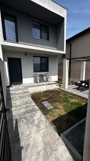 Casă cu 3 camere cu Teren 180 Mp în Lumina