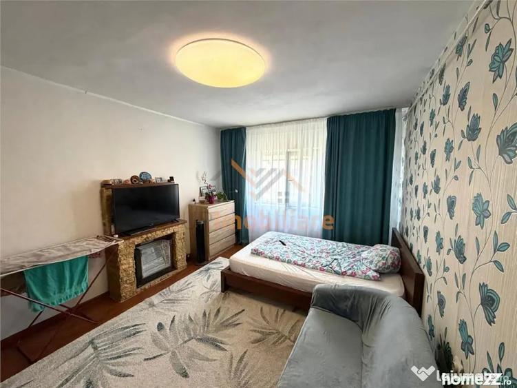 Garsonieră decomandată în Rogerius