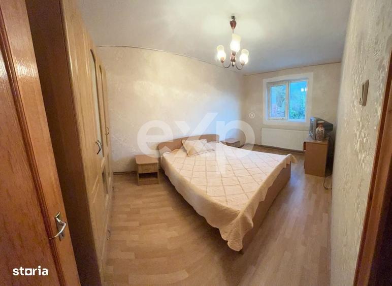 Casă cu 4 camere decomandat în Manga