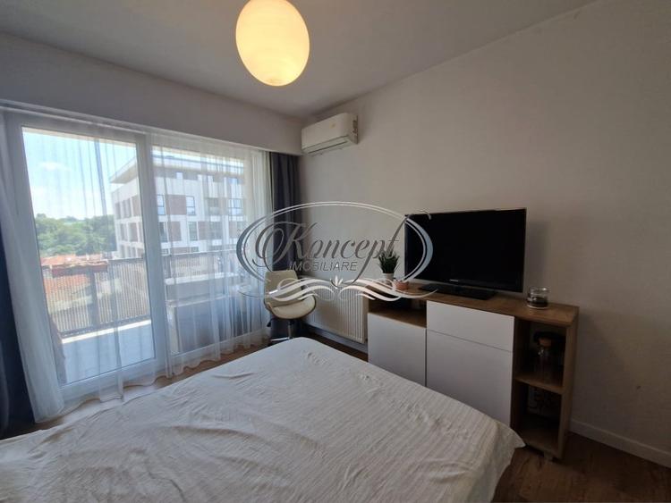 Apartament cu 2 camere semidecomandat, mobilat în Semicentral