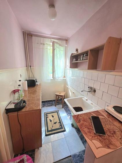 Apartament cu 2 camere semidecomandat în Hipodrom