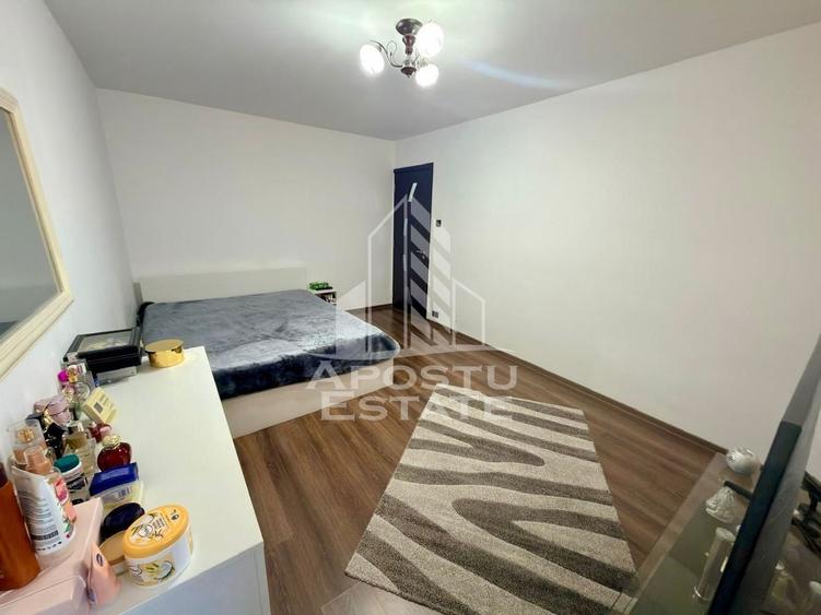 Apartament cu 3 camere decomandat, mobilat în Lipovei