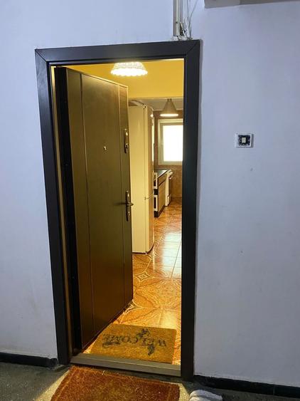 Garsonieră decomandată, mobilată în Lacul Tei