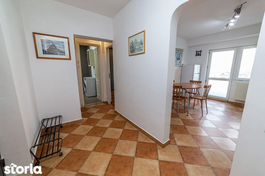 Apartament cu 2 camere decomandat, mobilat în Decebal