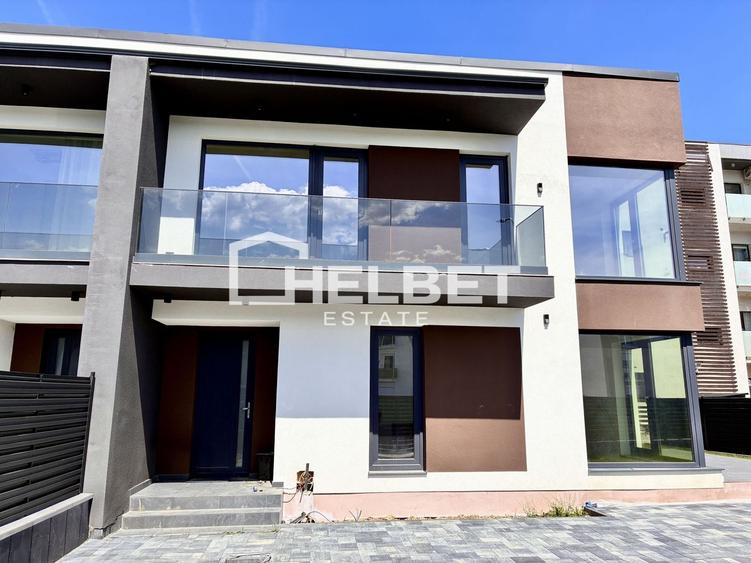 Duplex cu 4 camere cu Canalizare în Central