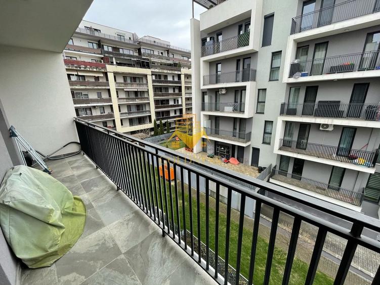 Apartament cu 3 camere semidecomandat, mobilat în Bună Ziua