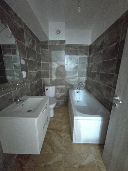 Apartament cu 2 camere decomandat în Galata