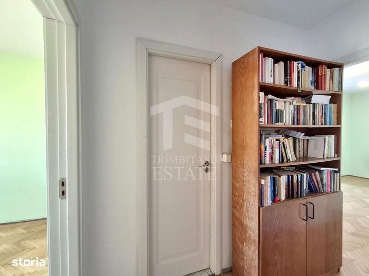 Apartament cu 3 camere, mobilat în Ștefan cel Mare