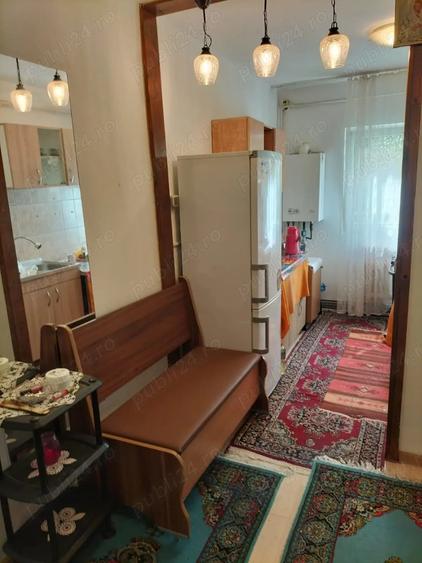 Garsonieră decomandată, mobilată în Frumoasa