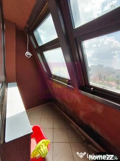 Apartament cu 2 camere nedecomandat în Vitan