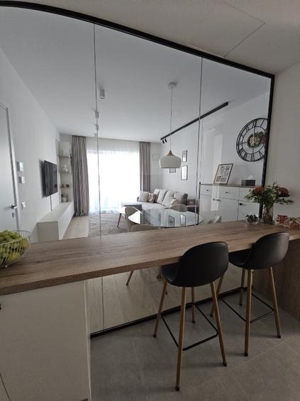 Apartament cu 2 camere decomandat, mobilat în Aviației