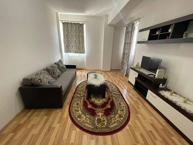 Apartament cu 2 camere decomandat în Babadag