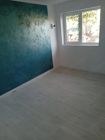 Casă cu Teren 385 Mp în Pecineaga
