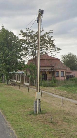 Casă cu 3 camere cu Teren 1800 Mp în Variașu Mare