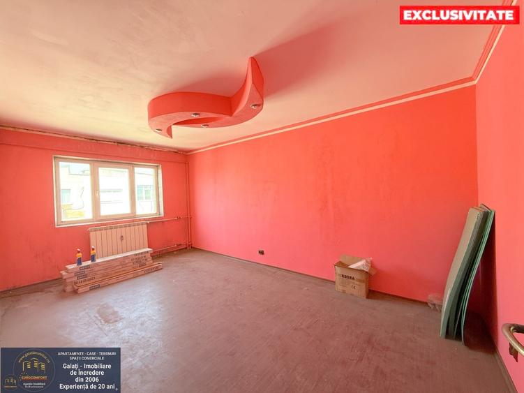 Apartament cu 3 camere decomandat în Micro 17