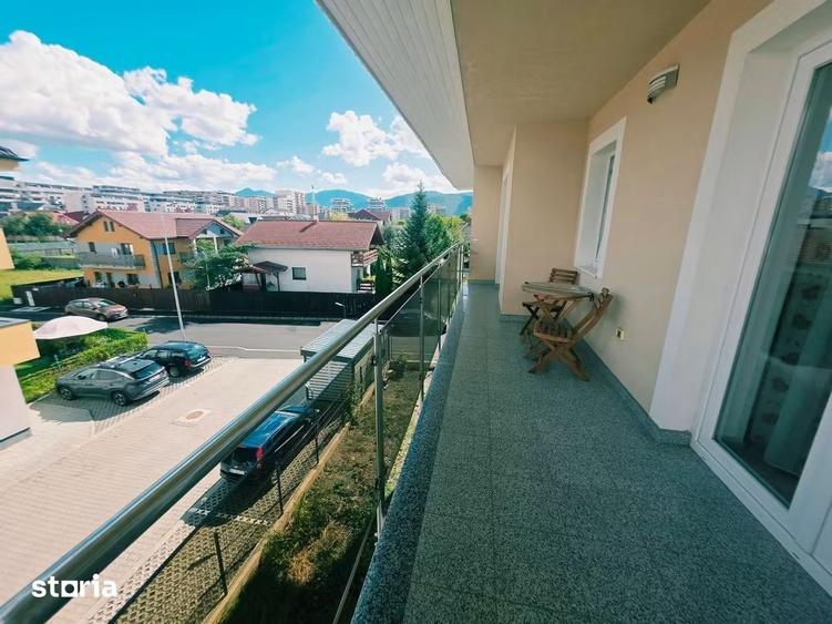 Apartament cu 2 camere decomandat în Tractorul