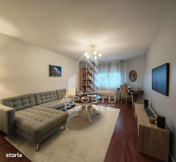 Vila cu 11 camere, renovata, de vanzare, zona Lipovei - 13
