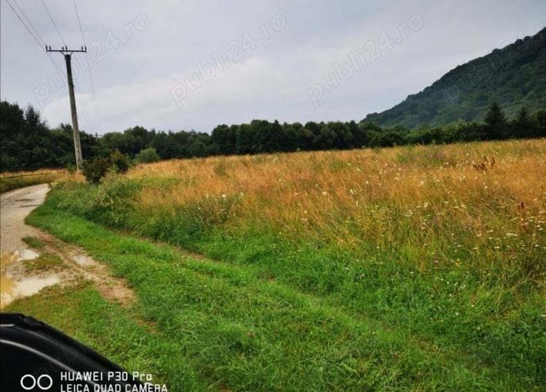 Teren de 1500 mp, în Glăjărie