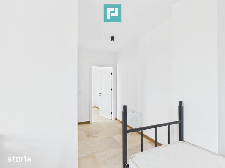 Apartament cu 5 camere semidecomandat în Central