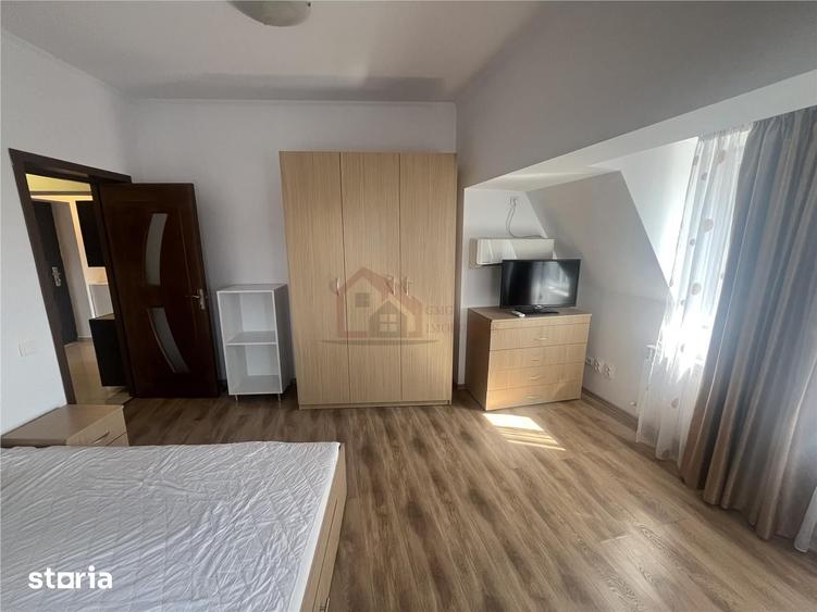 Apartament cu 4 camere decomandat în Colentina