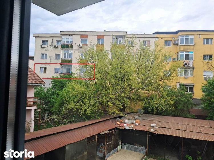 Apartament cu 3 camere în 9 Mai