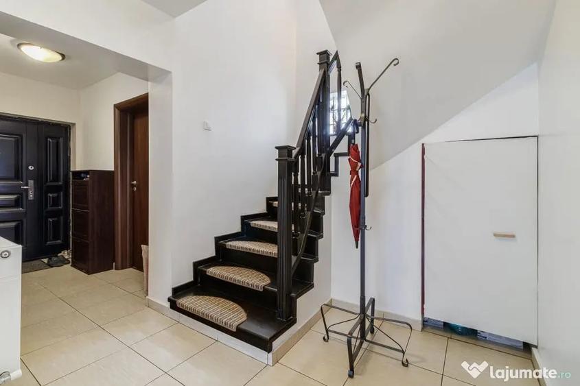 Casă cu 5 camere cu Teren 2253 Mp în Tâncăbești