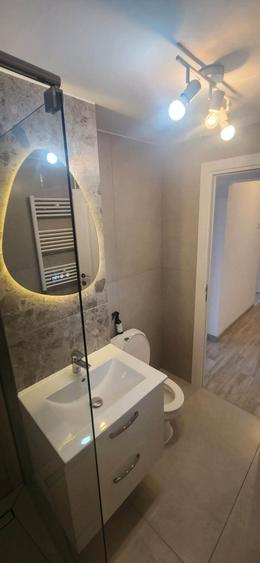Apartament cu 3 camere decomandat în Lujerului