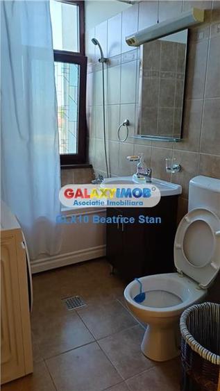 Apartament cu 2 camere semidecomandat, mobilat în Apusului
