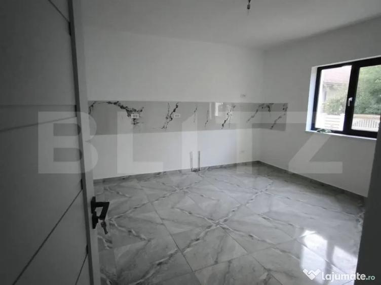 Casă cu 4 camere cu Teren 330 Mp în Central