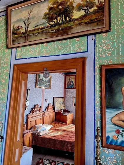 Casă cu 4 camere cu Teren 10000 Mp în Izvoarele