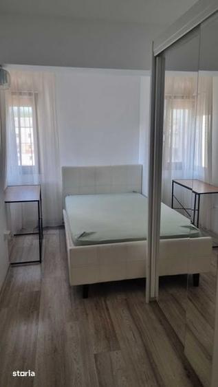 Apartament cu 2 camere decomandat în Podul de Fier