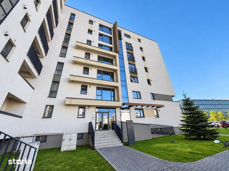 Apartament cu 2 camere decomandat în Tractorul