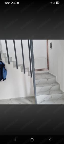 Casă cu Teren 200 Mp în Central