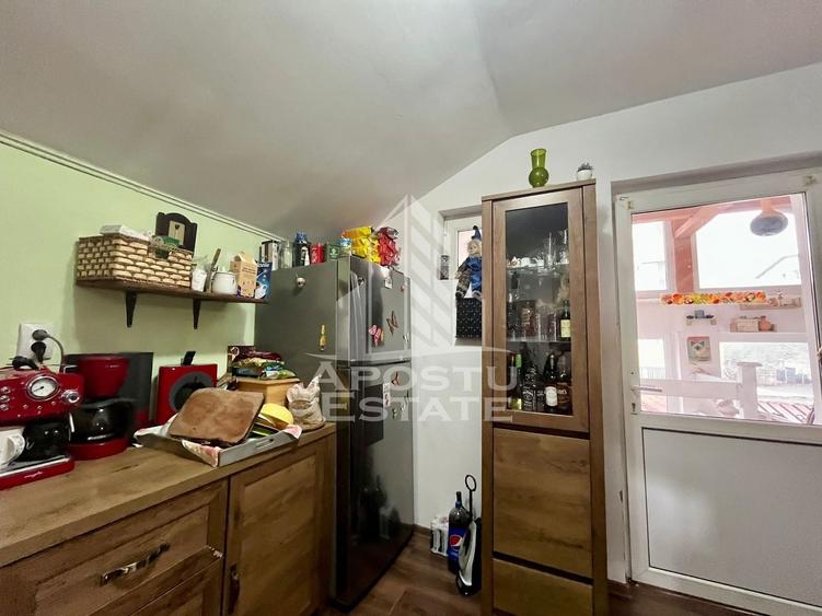 Duplex cu 7 camere cu Canalizare în Lipovei
