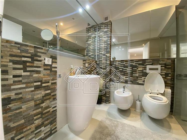Apartament cu 3 camere decomandat în Arhitecților - Calea Cisnădiei