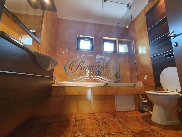 Casă individuală cu 5 camere cu Teren 350 Mp în Gheorgheni