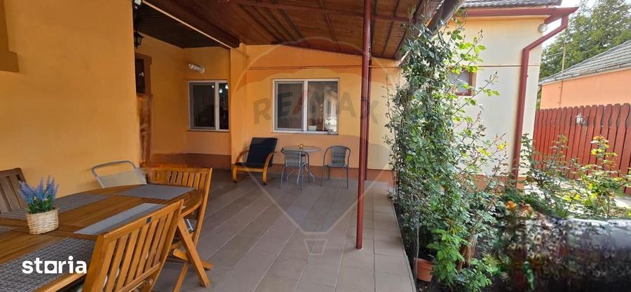 Casă cu 6 camere cu Teren 700 Mp în Central