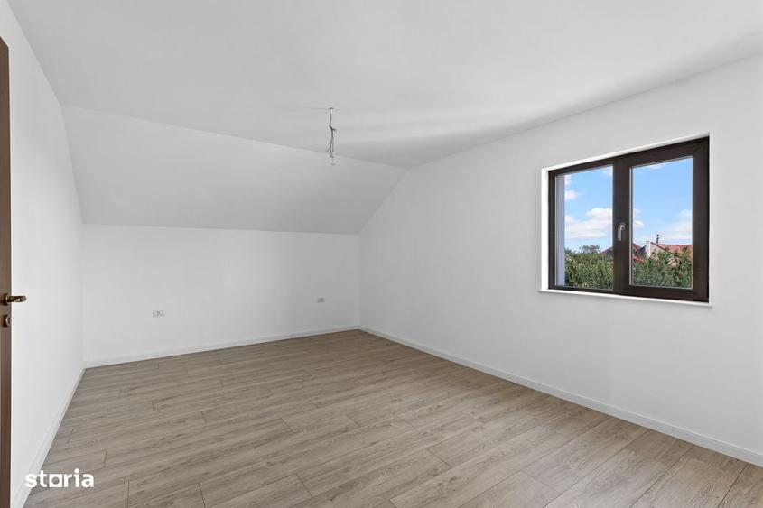 Casă cu 4 camere în Central